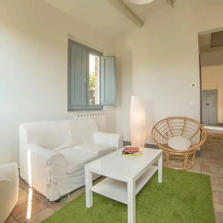 Rustic House: Garden, Mountain View 别墅 Picciano